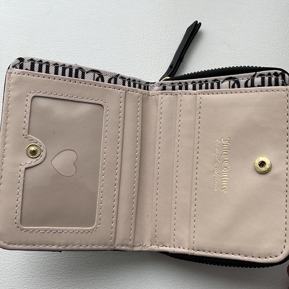 JUICY COUTURE | Small Wallet - Picture 2 of 8